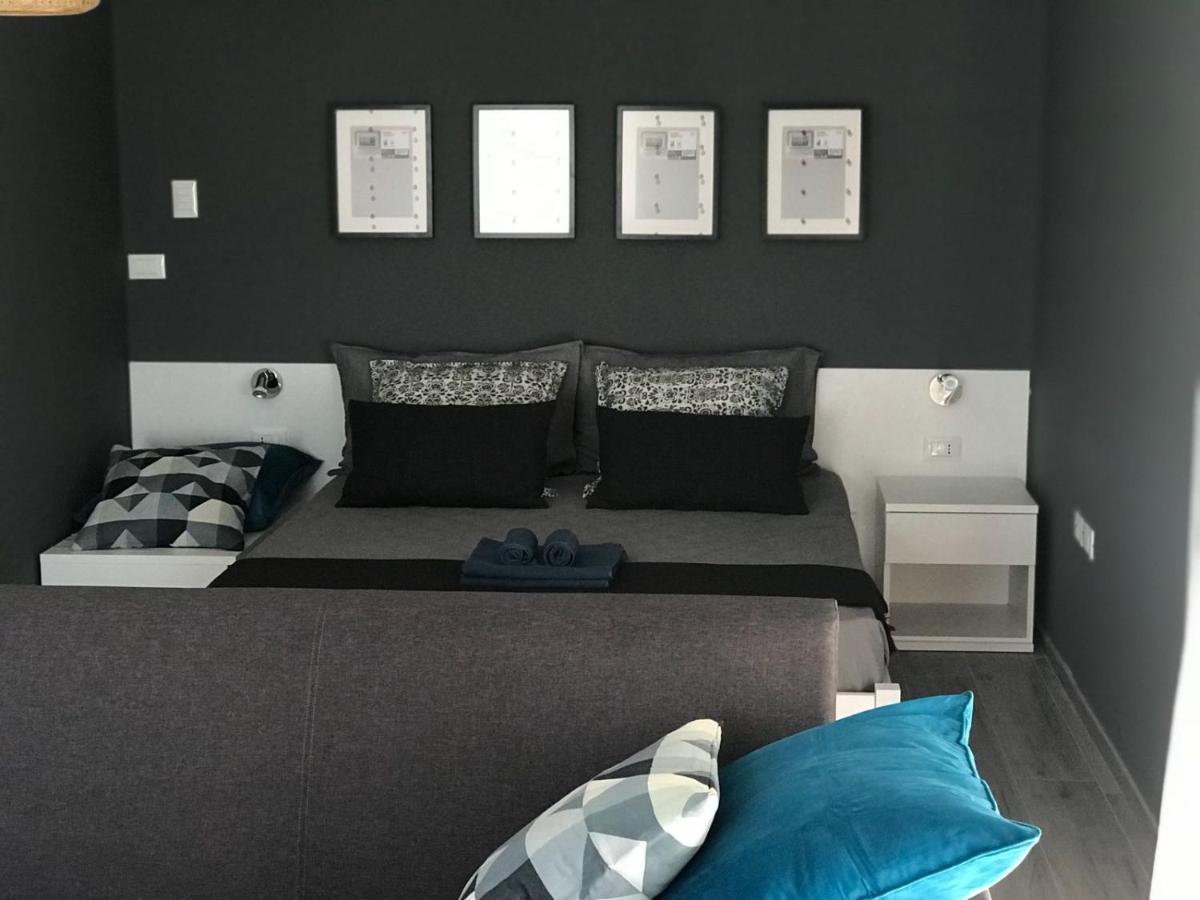 B&B Luxury Apartments Pulsano Exterior foto