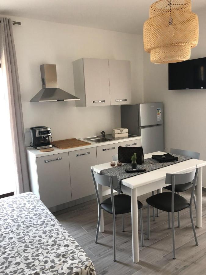 B&B Luxury Apartments Pulsano Exterior foto
