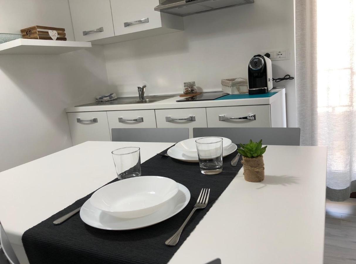 B&B Luxury Apartments Pulsano Exterior foto